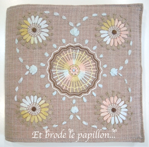mandala-beige